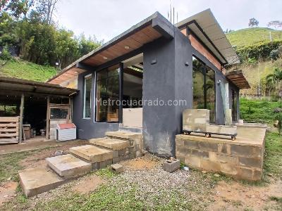 Casa de 2 alcobas en venta en El Manzanillo Vereda El Jardin, Medellín, 120 m² · foto 5 de 20