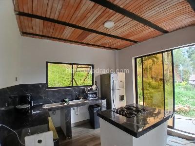 Casa de 2 alcobas en venta en El Manzanillo Vereda El Jardin, Medellín, 120 m² · foto 9 de 20