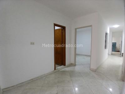 Casa de 4 alcobas en arriendo en Belen La Gloria, Medellín, 120 m² · foto 4 de 20