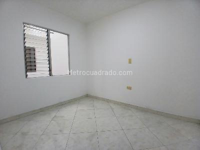 Casa de 4 alcobas en arriendo en Belen La Gloria, Medellín, 120 m² · foto 15 de 20