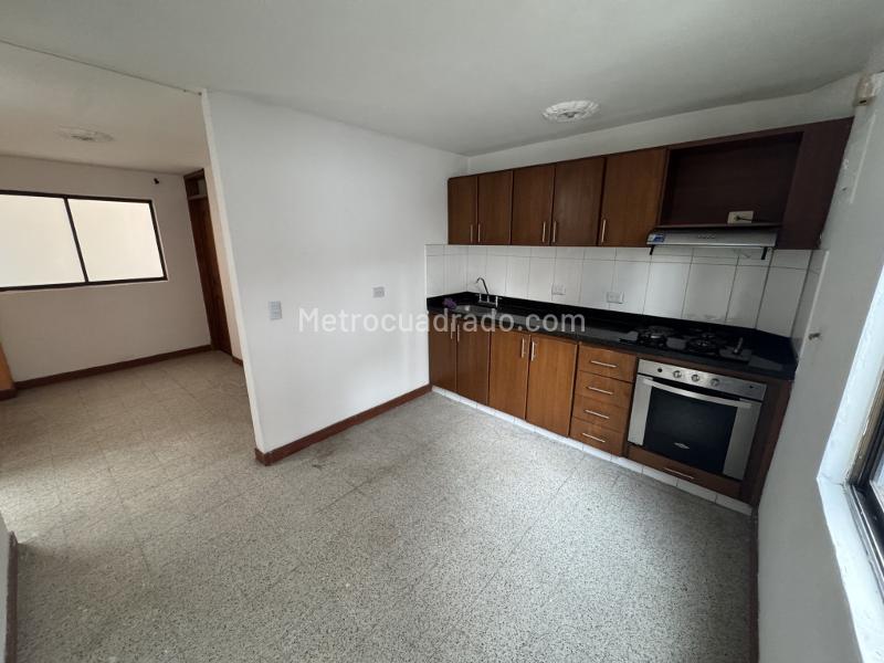 Cozy 3BR House in La Barqueña, Sabaneta - 4