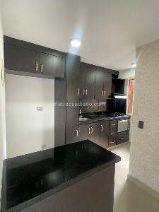 Apartamento de 3 alcobas en venta en Belen Loma De Los Bernal, Medellín, 80 m² · foto 3 de 20
