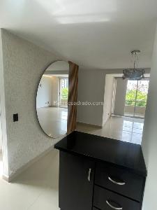 Apartamento de 3 alcobas en venta en Belen Loma De Los Bernal, Medellín, 80 m² · foto 5 de 20