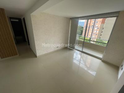 Apartamento de 3 alcobas en venta en Belen Loma De Los Bernal, Medellín, 80 m² · foto 8 de 20