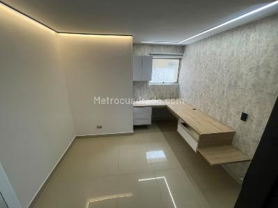 Apartamento de 3 alcobas en venta en Belen Loma De Los Bernal, Medellín, 80 m² · foto 12 de 20