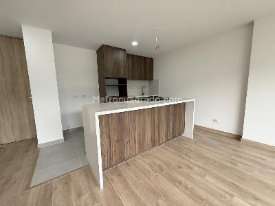 Apartamento de 2 alcobas en arriendo en San Jose, Sabaneta, 75 m² · foto 2 de 20