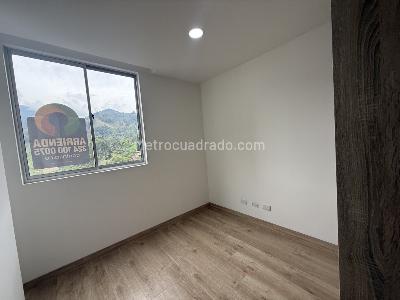 Apartamento de 2 alcobas en arriendo en San Jose, Sabaneta, 75 m² · foto 16 de 20
