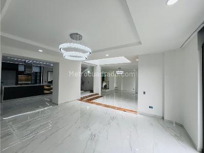 Casa de 5 alcobas en venta en Envigado, Envigado, 600 m² · foto 6 de 20
