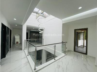Casa de 5 alcobas en venta en Envigado, Envigado, 600 m² · foto 11 de 20