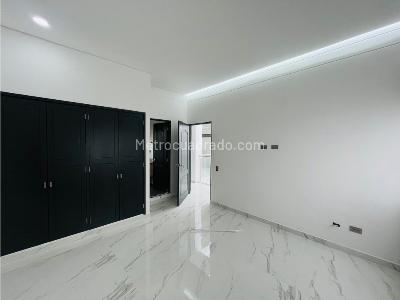 Casa de 5 alcobas en venta en Envigado, Envigado, 600 m² · foto 12 de 20