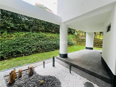 Casa de 5 alcobas en venta en Envigado, Envigado, 600 m² · foto 19 de 20