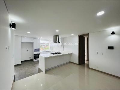 Apartamento de 4 alcobas en venta en Belen, Medellín, 311 m² · foto 2 de 20