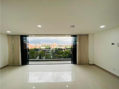 Apartamento de 4 alcobas en venta en Belen, Medellín, 311 m² · foto 4 de 20
