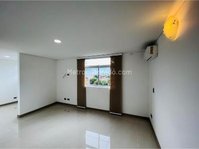 Apartamento de 4 alcobas en venta en Belen, Medellín, 311 m² · foto 11 de 20