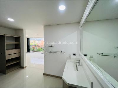 Apartamento de 4 alcobas en venta en Belen, Medellín, 311 m² · foto 18 de 20