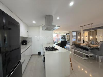 Apartamento de 3 alcobas en arriendo en Belen La Palma, Medellín, 115 m² · foto 7 de 20