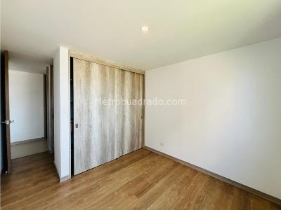 Apartamento de 2 alcobas en arriendo en Ciudad Del Rio, Medellín, 84 m² · foto 10 de 14