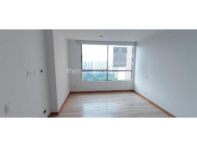 Apartamento de 2 alcobas en arriendo en Loma Los Benedictinos, Envigado, 100 m² · foto 5 de 10