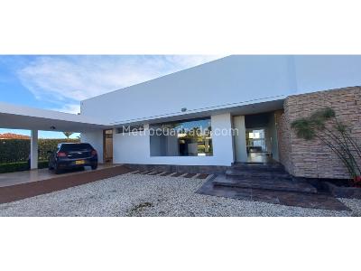 Casa de 4 alcobas en venta en Llanogrande, Rionegro, 350 m² · foto 8 de 20