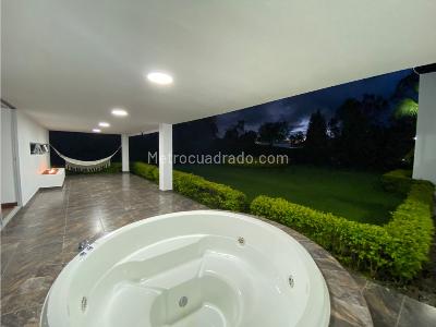 Casa de 4 alcobas en venta en Llanogrande, Rionegro, 350 m² · foto 14 de 20
