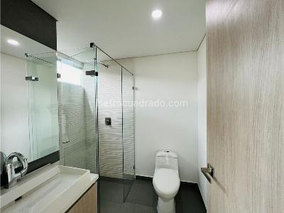 Apartamento en arriendo en Laureles, Medellín · foto 18 de 20