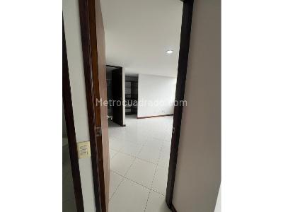 Apartamento en venta en Loma Del Indio, Medellín · foto 8 de 20