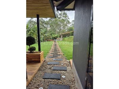 Casa de 4 alcobas en arriendo en Rio Negro, Medellín · foto 13 de 20
