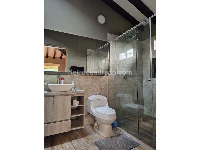 Casa de 4 alcobas en arriendo en Rio Negro, Medellín · foto 19 de 20
