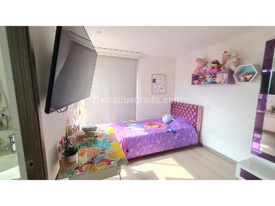 Apartamento de 3 alcobas en venta en Envigado, Envigado, 156 m² · foto 14 de 19