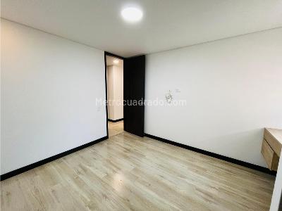 Apartamento de 3 alcobas en arriendo en Laureles, Medellín, 125 m² · foto 10 de 20
