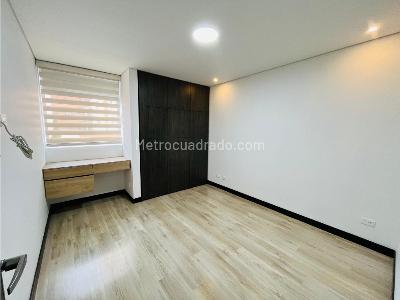 Apartamento de 3 alcobas en arriendo en Laureles, Medellín, 125 m² · foto 12 de 20