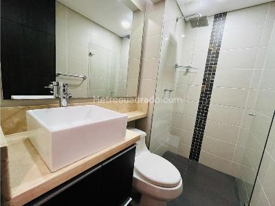 Apartamento de 3 alcobas en arriendo en Laureles, Medellín, 125 m² · foto 15 de 20