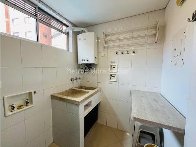 Apartamento de 3 alcobas en arriendo en Laureles, Medellín, 125 m² · foto 16 de 20