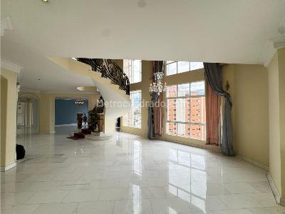Apartamento en arriendo en Laureles, Medellín · foto 3 de 20
