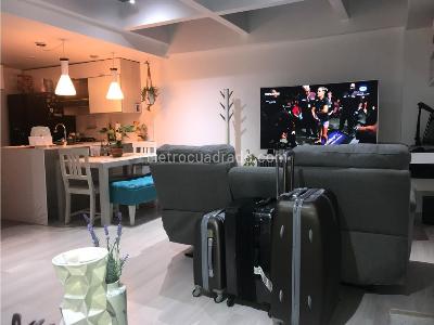 Apartaestudio en venta en Loma De Los Bernal, Medellín, 65 m² · foto 5 de 20