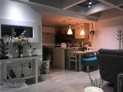 Apartaestudio en venta en Loma De Los Bernal, Medellín, 65 m² · foto 6 de 20