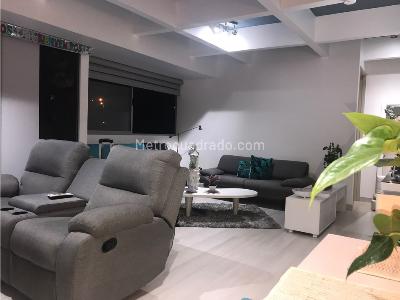 Apartaestudio en venta en Loma De Los Bernal, Medellín, 65 m² · foto 9 de 20