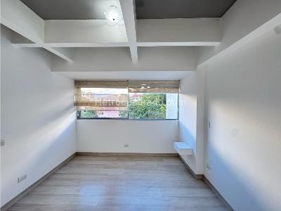 Apartaestudio en venta en Loma De Los Bernal, Medellín, 65 m² · foto 16 de 20