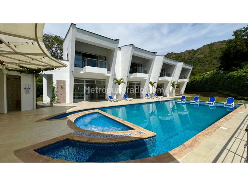 5BR Finca in Santa Fe De Antioquia (2100 m²)
