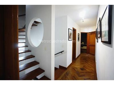 Casa de 3 alcobas en venta en Envigado, Medellín, 230 m² · foto 9 de 16