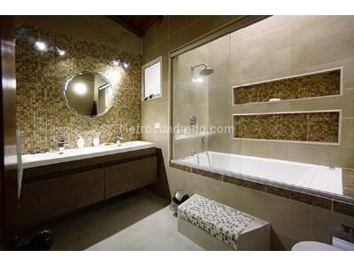 Casa de 3 alcobas en venta en Envigado, Medellín, 230 m² · foto 11 de 16