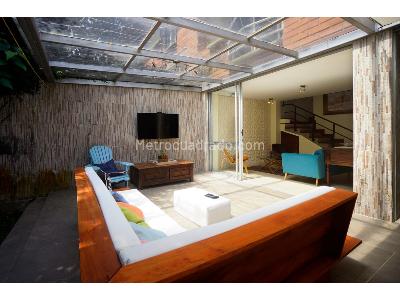 Casa de 3 alcobas en venta en Envigado, Medellín, 230 m² · foto 15 de 16