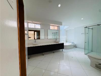 Apartamento en venta en Laureles, Medellín · foto 9 de 20