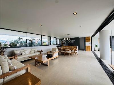 Apartamento en venta en El Poblado, Medellín · foto 2 de 20