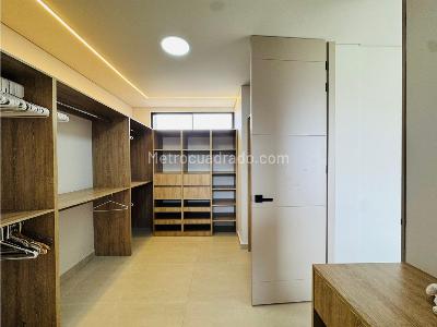 Apartamento en venta en El Poblado, Medellín · foto 11 de 20