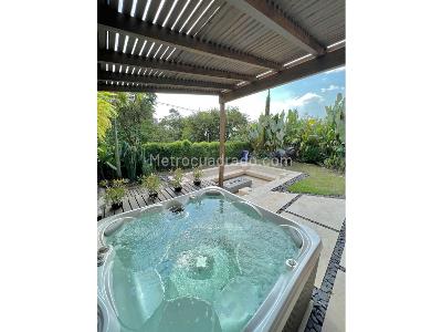 Casa de 3 alcobas en arriendo en Poblado San Lucas, Medellín, 500 m² · foto 3 de 18