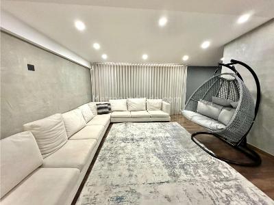 Casa de 3 alcobas en arriendo en Poblado San Lucas, Medellín, 500 m² · foto 8 de 18