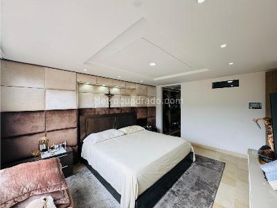 Apartamento de 2 alcobas en venta en La Castellana, Medellín, 200 m² · foto 15 de 20
