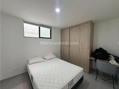 Apartamento de 3 alcobas en arriendo en La Castellana, Medellín, 85 m² · foto 6 de 11