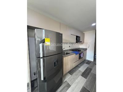 Apartamento de 3 alcobas en arriendo en La Castellana, Medellín, 85 m² · foto 7 de 11